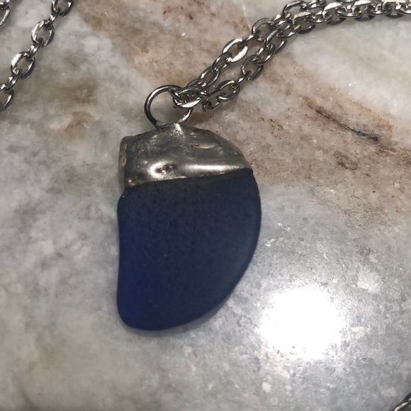 Seaglass Royal Blue 💙 on 12” silver chain - Picture 2 of 3